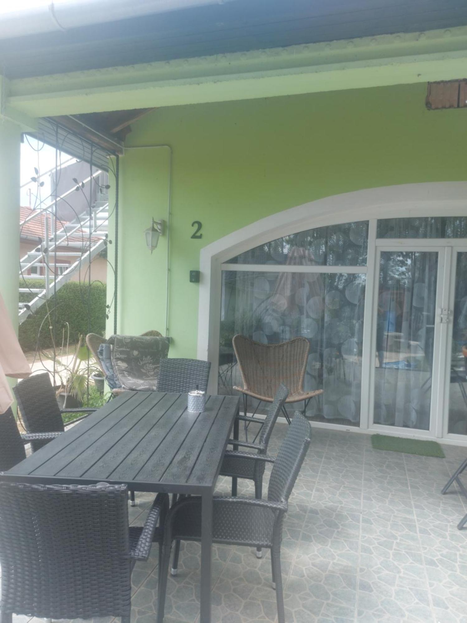 Rena Vendeghaz Apartman Nagykanizsa Kültér fotó